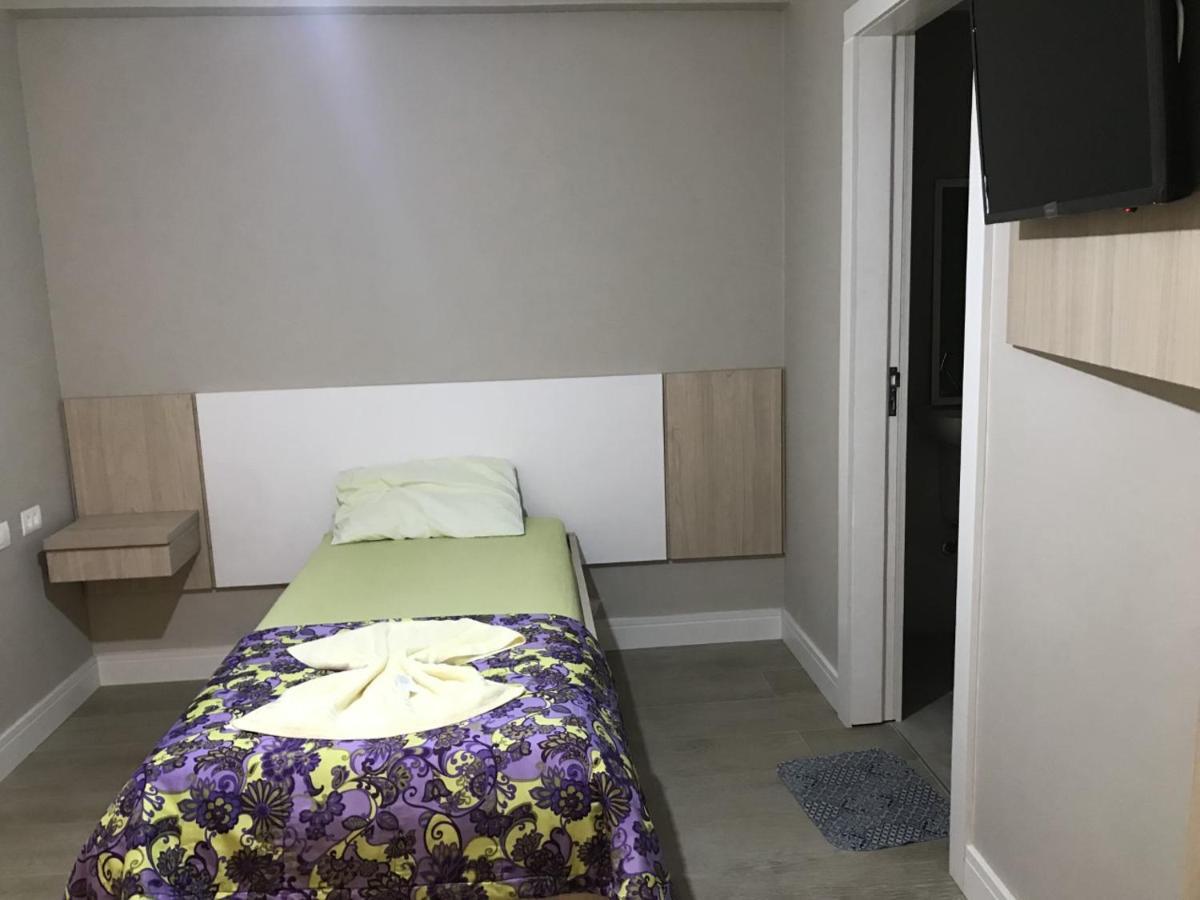 Piemont Hotel 库里提巴 外观 照片